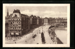 AK Wien I., Strassenpartie Mit Strassenbahn  - Tramways