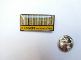 Beau Pin's , Auto Renault , Sodicam , Alarme , Signé Manitoba - Renault