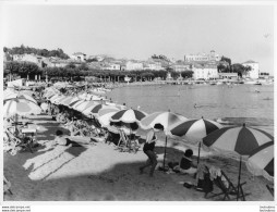 SAINTE MAXIME PHOTO ORIGINALE  FORMAT 24X18CM ANNEES 60 - Anonieme Personen