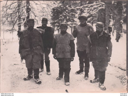 DANS LES VOSGES VETEMENTS CONTRE LE FROID 1916  WW1  PHOTO DE  PRESSE 16.50 X 11.50 CM - Oorlog, Militair