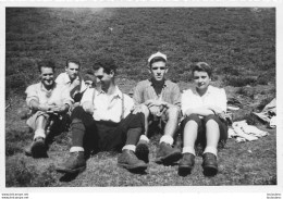 BORD DU  LAC D'ISABY MONTAGNE 1951 PHOTO  12X9CM - Lieux