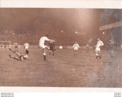 FOOTBALL MATCH ANNEE 61 OU 62 AVEC SEMBLE T'IL LES GIRONDINS DE BORDEAUX PHOTO DE PRESSE  ORIGINALE 24X18CM R1 - Sports