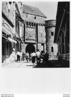 LE MONT SAINT MICHEL PHOTOGRAPHIE ANONYME VINTAGE SNAPSHOT  PHOTO ARGENTIQUE 24X18CM ANNEES 60 - Luoghi