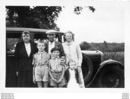 FAMILLE DEVANT L'AUTOMOBILE  PHOTO ORIGINALE 8.50 X 6 CM - Coches