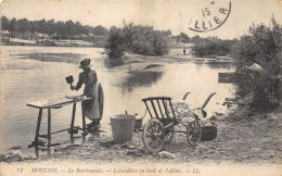 03-MOULINS- LE BOURBONNAIS- LAVANDIERE U BORD DE L'ALLIER - Moulins