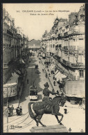 AK Orleans, La Rue De La Republique, Statue De Jeanne D`Arc, Strassenbahn  - Strassenbahnen