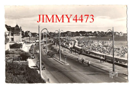 CPSM - PORNICHET En 1953 - Le Remblai Et La Plage Vers La Pointe ( Bien Animée ) Edit. F. Chapeau Nantes - Pornichet