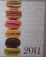 Petit Calendrier De Poche  2011 Macaron Pistache Chocolat Fraise .. Pharmacie Nantes Loire Atlantique - Petit Format : 2001-...