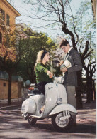 Scooter Vespa 125 "Paradise For Two Lovers"  Rif S421 - Motos