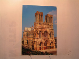 Reims - La Cathédrale - Façade Occidentale Et Côté Nord - Reims