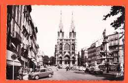 35072 / MARSEILLE Eglise SAINT-VINCENT-de-PAUL St Et Monument Des MOBILES Fourgonnette Automobiles 1950s  TARDY 632 - Otros Monumentos