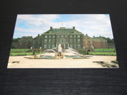 75330-             PALEIS HET LOO, APELDOOR - Koninklijke Families