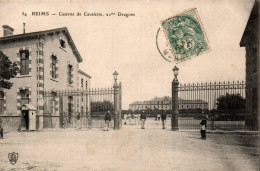 N°1684 W -cpa Reims -caserne De Cavalerie -22è Dragons- - Casernes