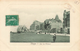 FRANCE - Dieppe - Sur Les Pelouses - Carte Postale Ancienne - Dieppe