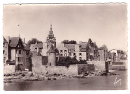 ROSCOFF Un Coin De La Ville Vu Du Port  (carte Photo) - Roscoff