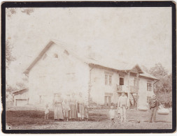 Romania (Oltenia ?) CABINET PHOTO Boyar House (Cula?) CDV Foto Photograph Family Posing In Front Cobilita Fruit Salesman - Personas Anónimos