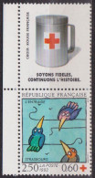 Croix Rouge: L'entraide - FRANCE - Oiseaux Tenant Des Fils - N° 2783  ** - 1992 - Neufs