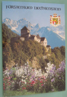 Vaduz - Schloß / Blumen - Liechtenstein