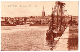 CPA 35 - SAINT MALO (Ille Et Vilaine) - 53. Le Bassin à Flots - LL - Saint Malo