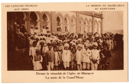 CPA INDE - Devant La Vérandah De L'Eglise De  Mariap Ur - Capucins Français, Mission Du Sacré-coeur Au Rajputana.  - India