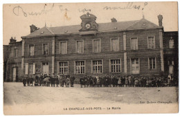 CPA 60 - LA CHAPELLE AUX POTS (Oise) - La Mairie (animée) - Ed. Dufour-Champagne - Other & Unclassified