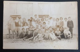 #15    Photo Noir Et Blanc Garçon Fille Photo D’école Photo De Groupe / Boy Girl School Photo Group Photo - Anonyme Personen