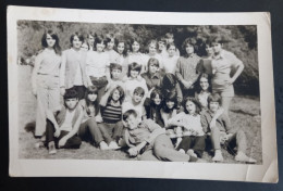 #15    Photo Noir Et Blanc Garçon Fille Photo D’école Photo De Groupe / Boy Girl School Photo Group Photo - Anonyme Personen