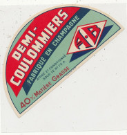 GG 425 / ETIQUETTE FROMAGE   DEMI- COULOMMIERS  A  B.   FABRIQUE EN CHAMPAGNE  10 J. - Fromage