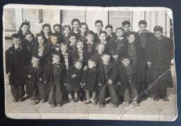 #15    Photo Noir Et Blanc Garçon Fille Photo D’école Photo De Groupe / Boy Girl School Photo Group Photo - Anonyme Personen