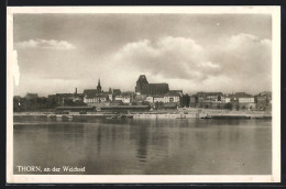 AK Thorn An Der Weichsel, Blick Vom Wasser Auf Den Ort  - Westpreussen