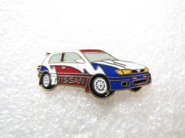 RARE  PIN'S   NISSAN SUNNY  GTI R  Version Sans Dunlop - Andere & Zonder Classificatie