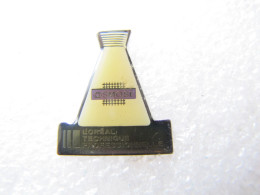 PIN'S   OSMOSE  COSMÉTIQUE  L'ORÉAL - Perfume