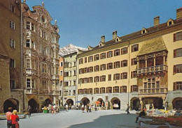 AK 216611 AUSTRIA - Innsbruck - Helbinghaus Und Goldenes Dachl - Innsbruck