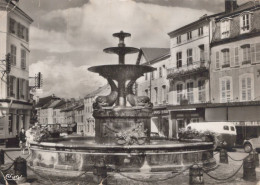 REMIREMONT PLACE DE LA COURTINE - Remiremont