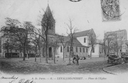 LEVALLOIS-PERRET - Place De L'Eglise - Animé - Levallois Perret