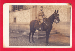 Milit-196A06  Carte Photo, Un Militaire à Cheval, 8ème Hussards, 1ère Classe, 1918, Cpa  - Other & Unclassified