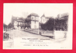 F-65-Lourdes-106A26  Villas Soulagnet, Pension De Famille, Vue Sur L'esplanade Du Rosaire, Cpa BE - Lourdes