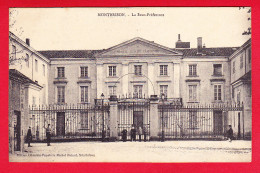 F-42-Montbrison-02P78  La Sous Préfecture, Animation, Cpa BE - Montbrison