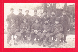 Milit-801Ph82  Carte Photo, Un Groupe De Militaires Col N° 160, Cpa  - Sonstige & Ohne Zuordnung