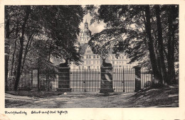 Neustrelitz Blick Auf Das Schloss Gl1943 #169.173 - Sonstige & Ohne Zuordnung