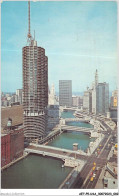 AETP5-USA-0390 - CHICAGO - ILLINOIS - High Rise Living - Typified By Marina Towers In Foreground - Chicago