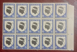 France  Bloc De 15 Timbres 1946 Neuf** YV N° 755   Armoiries De Provinces - Fogli Completi