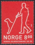 Norwegen Mi.Nr. 1699 Norweg.Blindengesellschaft, Mann Mit Blindenhund (8,00) - Unused Stamps