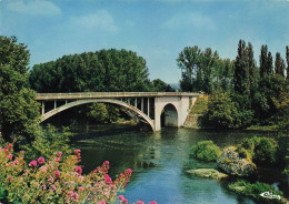 FRANCE - La Roche Posay - Le Pont Sur La Creuse - Colorisé - Carte Postale - La Roche Posay