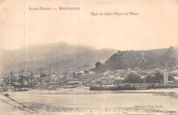 24-5928 : SAINT-PIERRE-DE-LA-MARTINIQUE. LA RADE ET LE PHARE. CARTE PRECURSEUR - Sonstige & Ohne Zuordnung