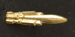 Pin's Doré Aérospatiale - Missile ASTER - Raumfahrt