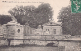 CHATEA UDE SCEAUX DOUVES ET PONT ENTREE DU CHATEAU - Sceaux