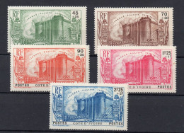 !!! COTE D'IVOIRE, SERIE BASTILLE N°146/150 NEUVE ** - Unused Stamps