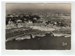 44 BATZ SUR MER VUE AERIENNE SUR LE BOURG ET LES MARAIS SALANTS ET LA PLAGE N°A 31 - Batz-sur-Mer (Bourg De B.)