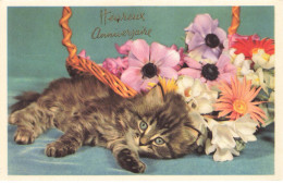 CHATS #MK48665 HEUREUX ANNIVERSAIRE CHATON ALLONGE FLEURS - Katten